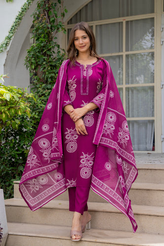 Maroon Floral Printed Kurta Set for Women