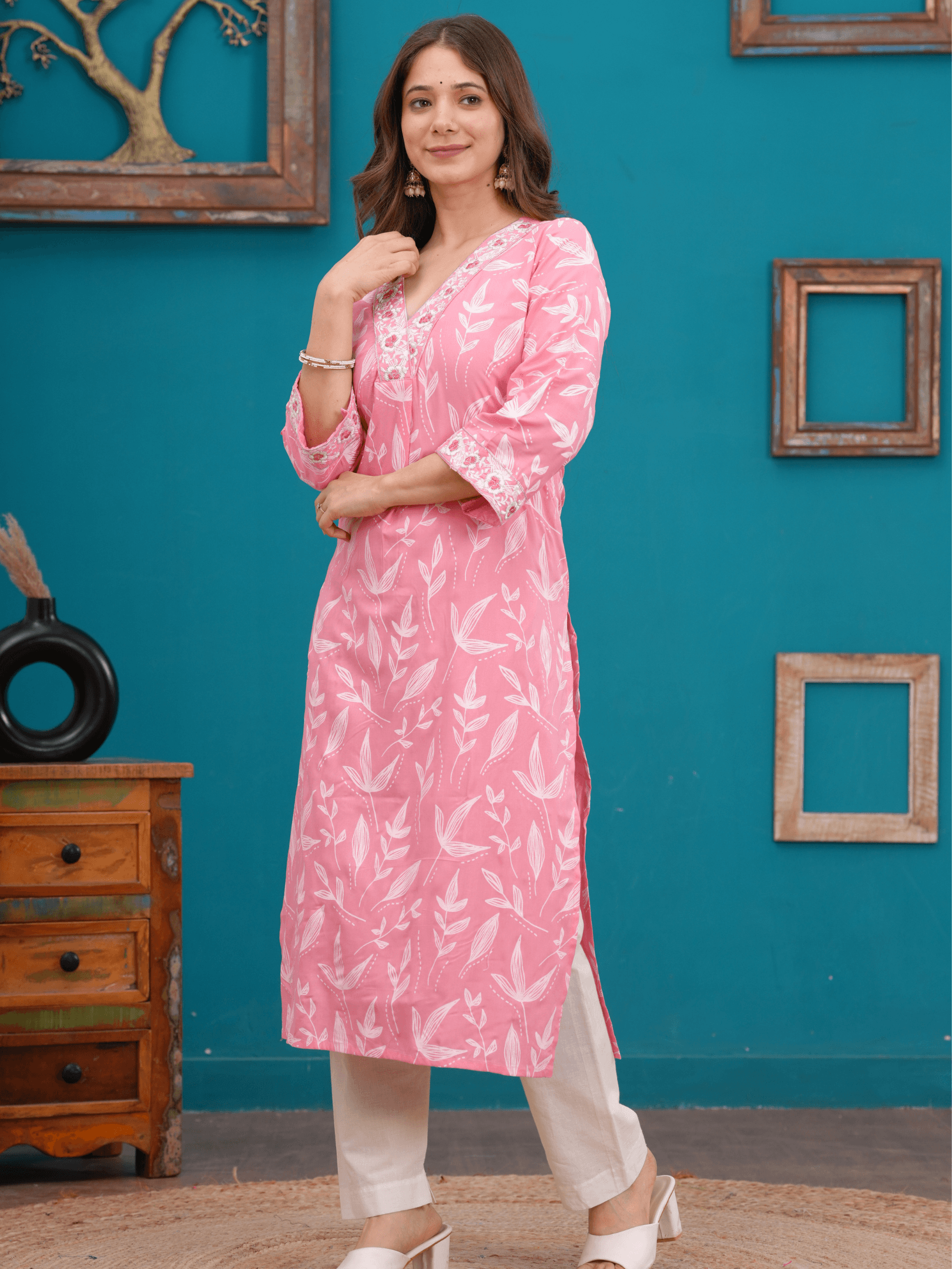 Pink Embroidered Kurta Set for Women - Vayusut